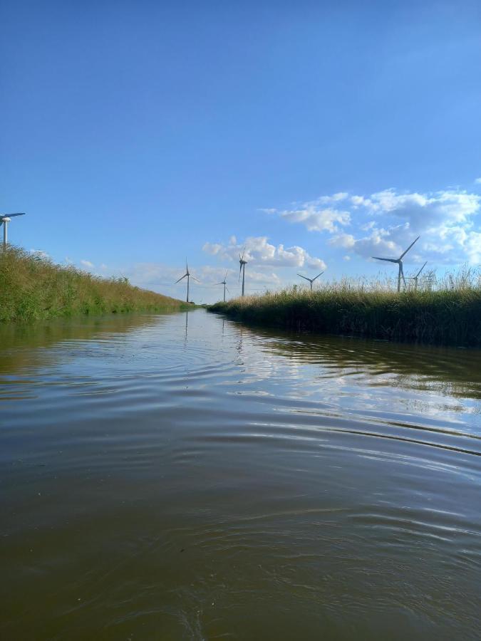 *Engels - Ferienwohnungen Krummhörn Extérieur photo