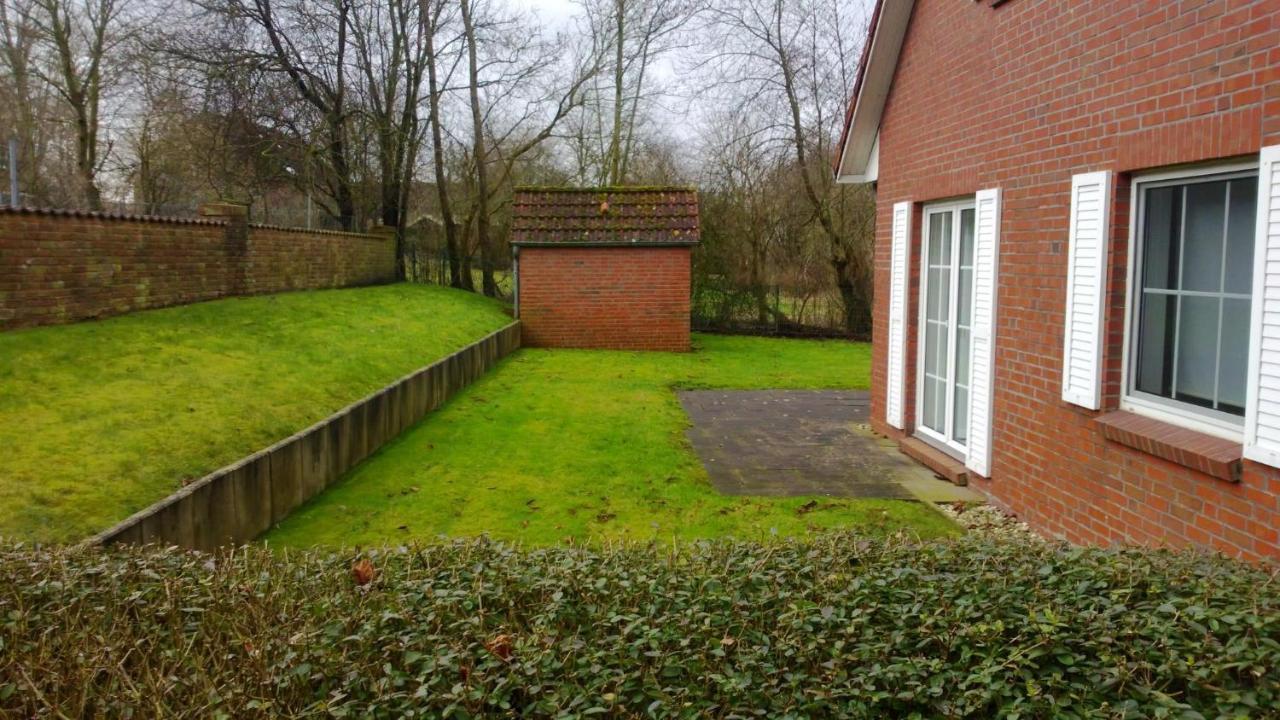 *Engels - Ferienwohnungen Krummhörn Extérieur photo