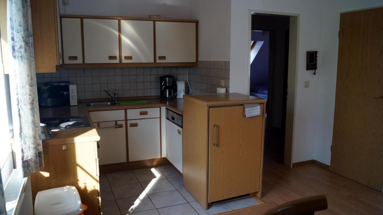 *Engels - Ferienwohnungen Krummhörn Extérieur photo